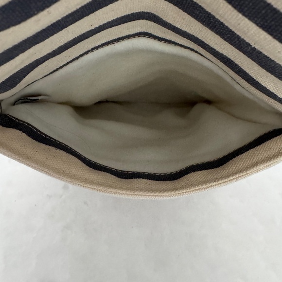 BAGGU IPOD TABLET EREADER FIRE PAPERWHITE HOLDER - Picture 5 of 5